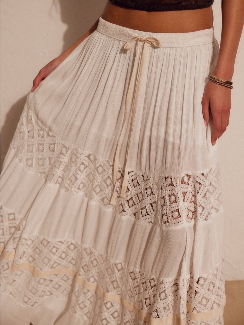 Free People Swept Away Maxi Skirt Size Small S/P in Clean Ivory - Boho Crochet - Picture 6 of 13